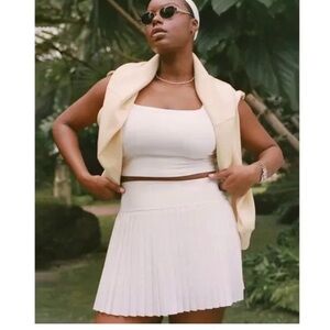 Abercrombie pleated white tennis skirt